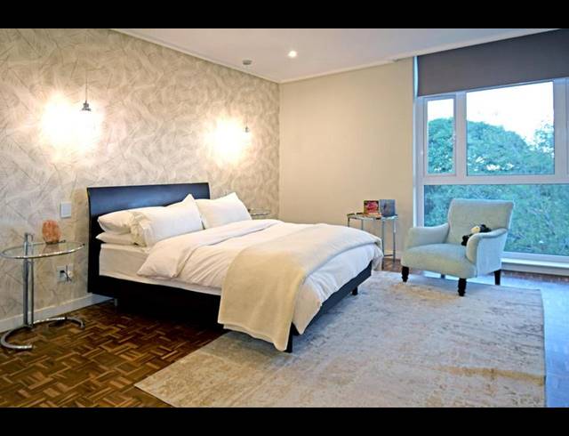 2 BEDROOM PROPERTY TO RENT IN HYDE PARK